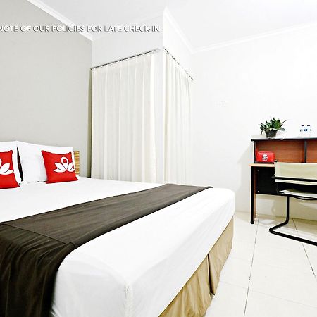 Zen Rooms Mampang Prapatan 자카르타 외부 사진