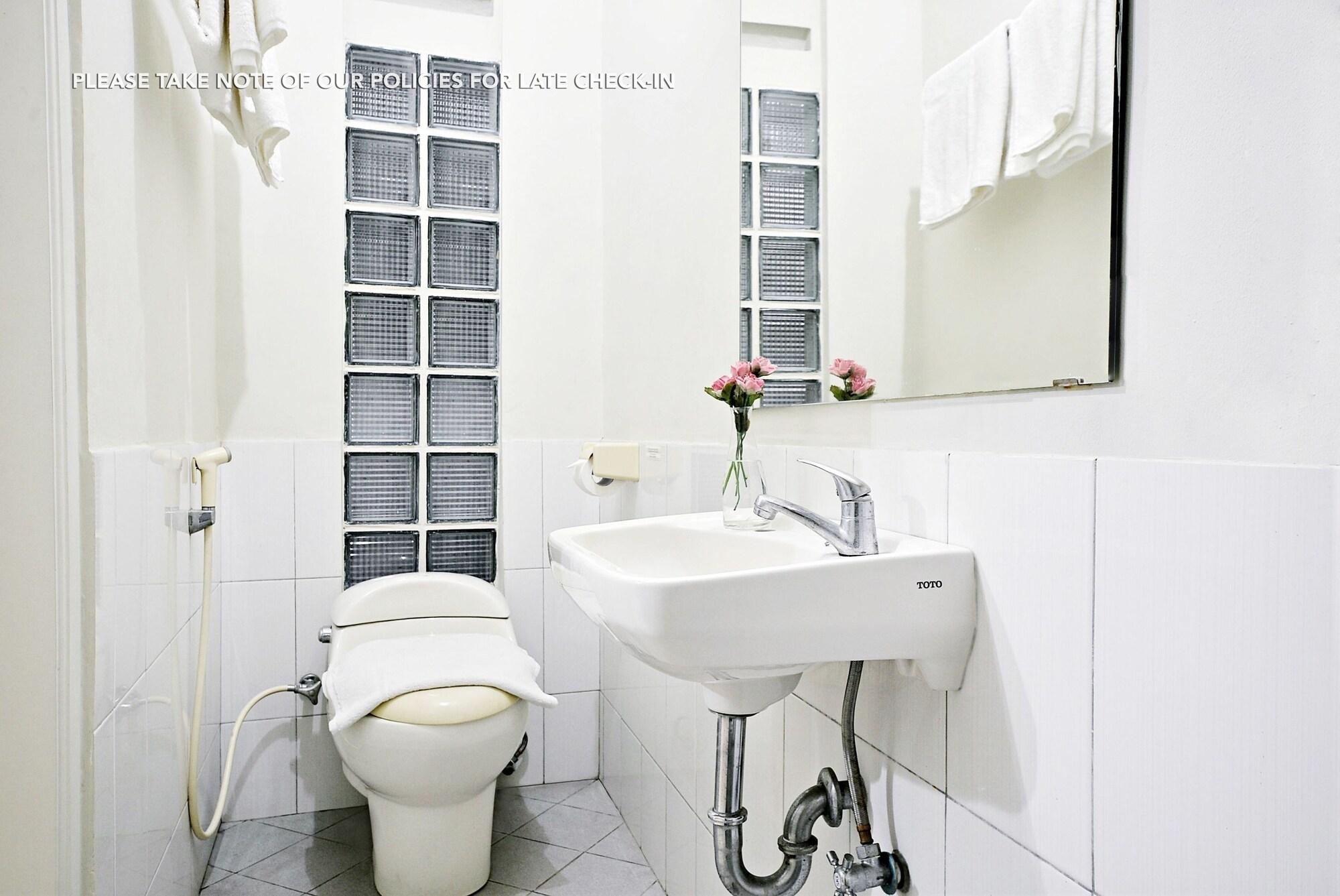 Zen Rooms Mampang Prapatan 자카르타 외부 사진