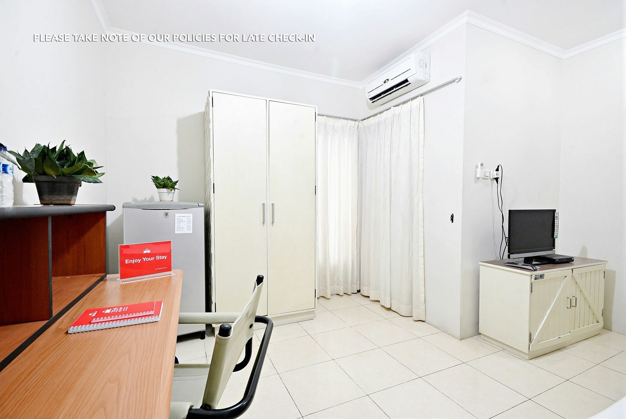 Zen Rooms Mampang Prapatan 자카르타 외부 사진