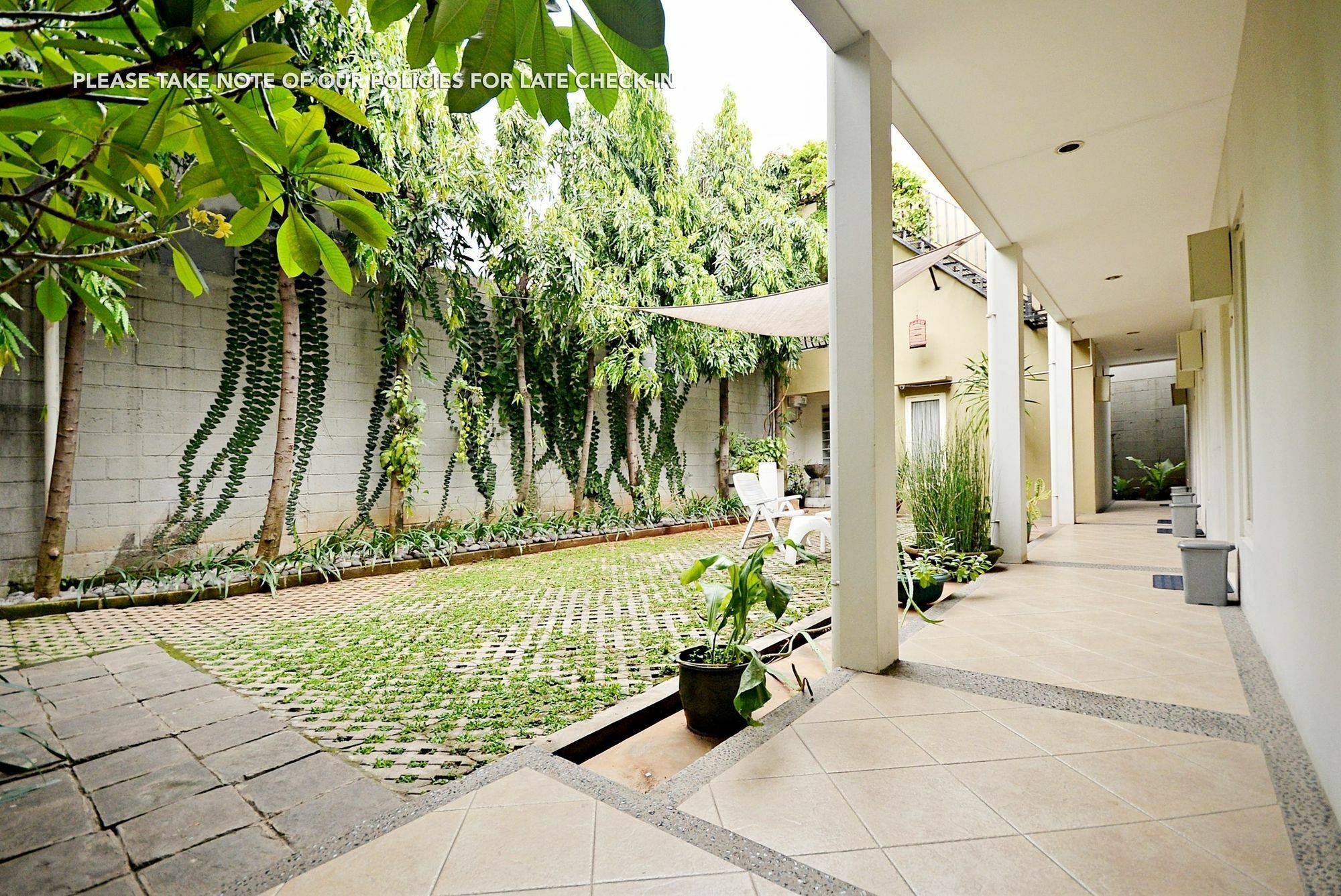 Zen Rooms Mampang Prapatan 자카르타 외부 사진